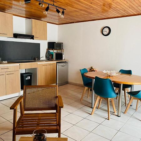Gite E & M Saint-Denis-de-Pile Ngoại thất bức ảnh